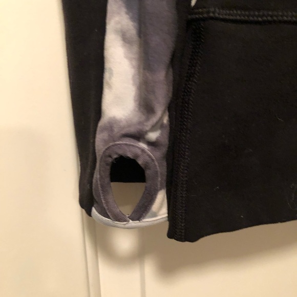 Lululemon Scuba Hoodie - Picture 5 of 8